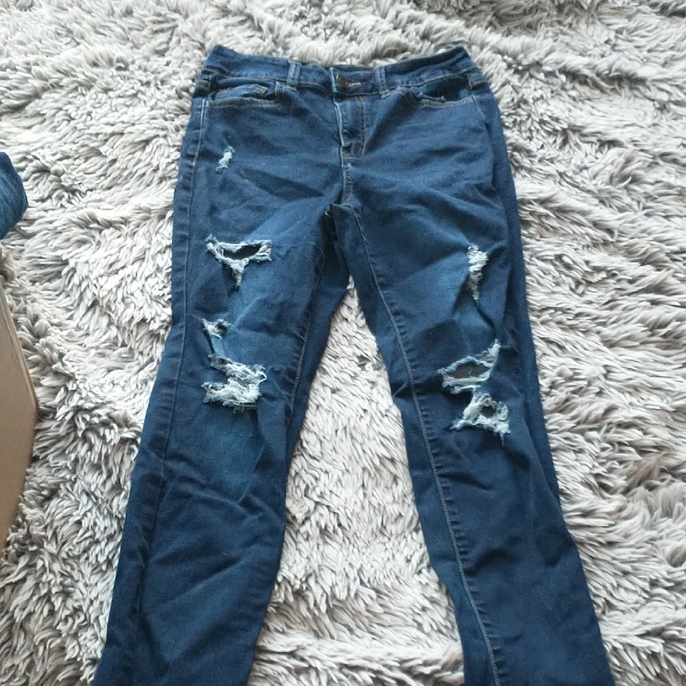 SO Women's Distressed Dark Blue Skinny Jeans